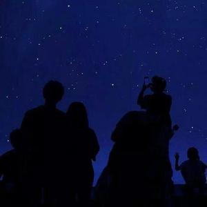 赤裸航空女服务员√视频
